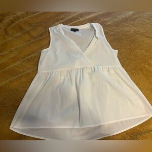 Pretty white  top S